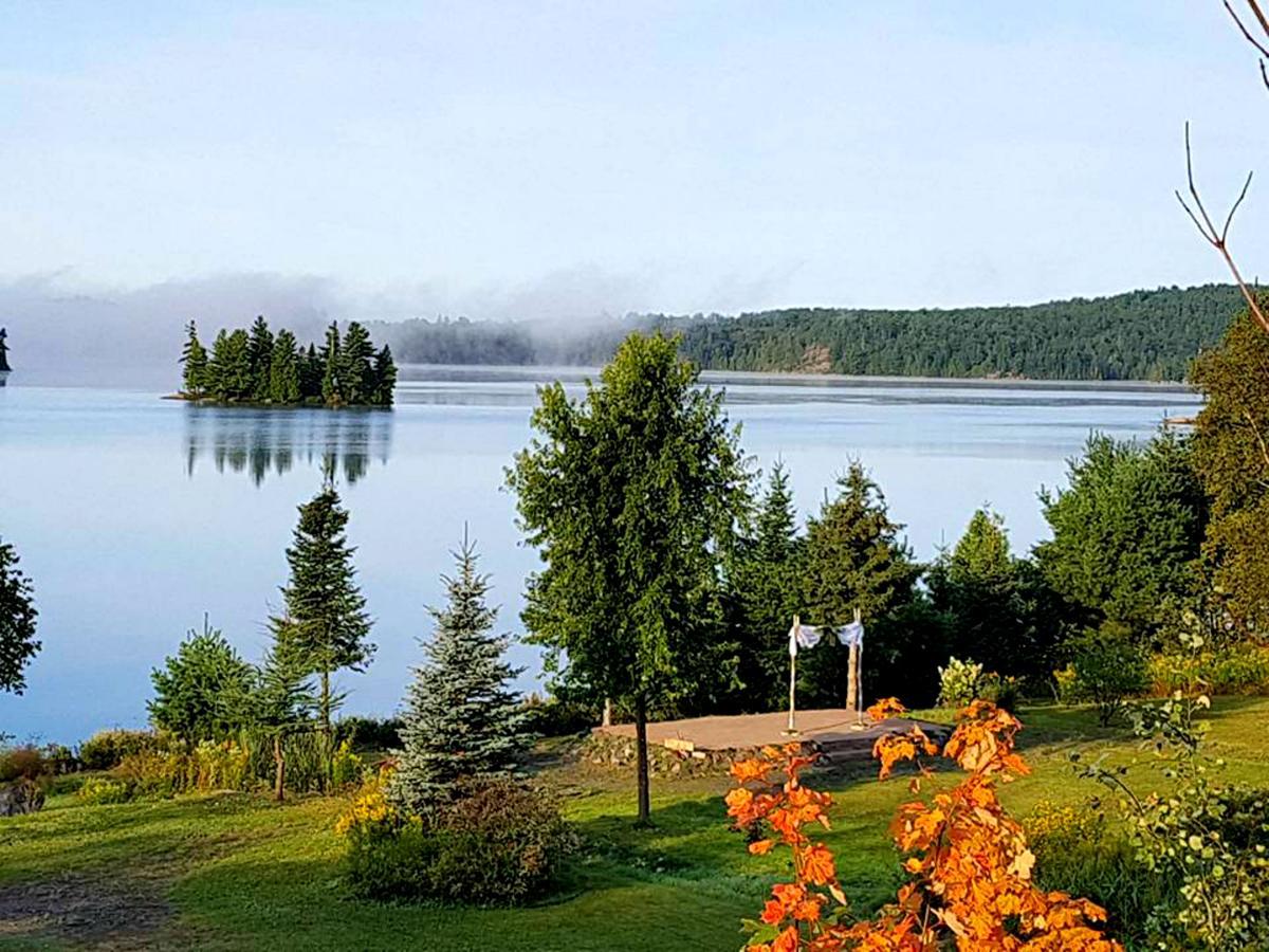 Dunlop Lake Lodge Elliot Lake Exteriör bild